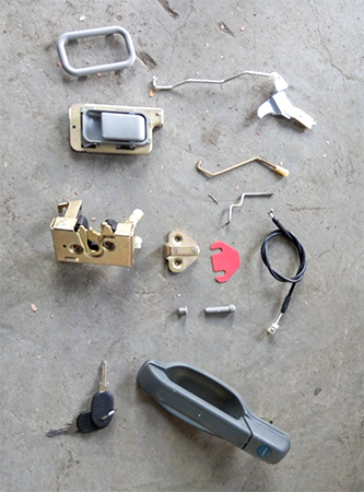 中聯(lián)平頭門鎖內扣